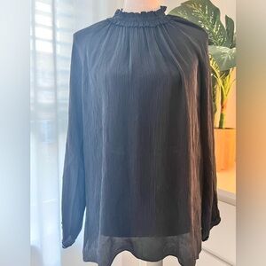 Brochu Walker Sz Small Black 100% Silk Pleated Blouse Top